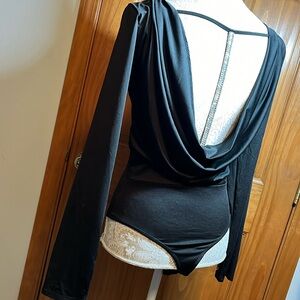 Black bodysuit plain front heavy open back detail in the back